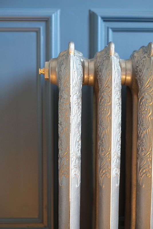 Cast iron patterned radiator detail